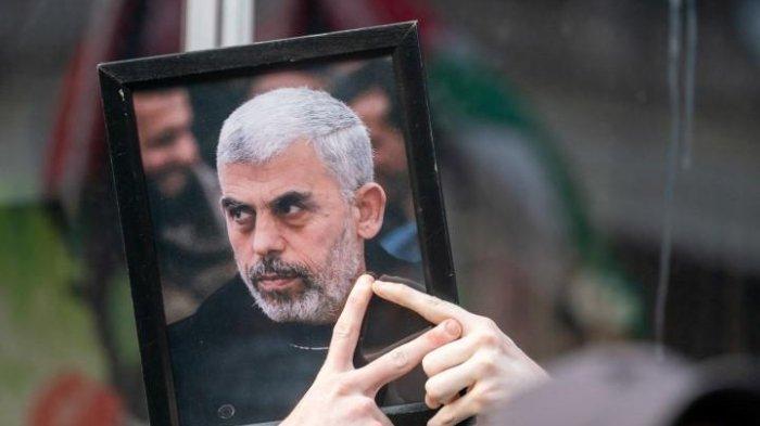 “Beginilah Cara Pahlawan Meninggal”, Palestina Bangga dengan Saat-saat Terakhir Yahya Sinwar