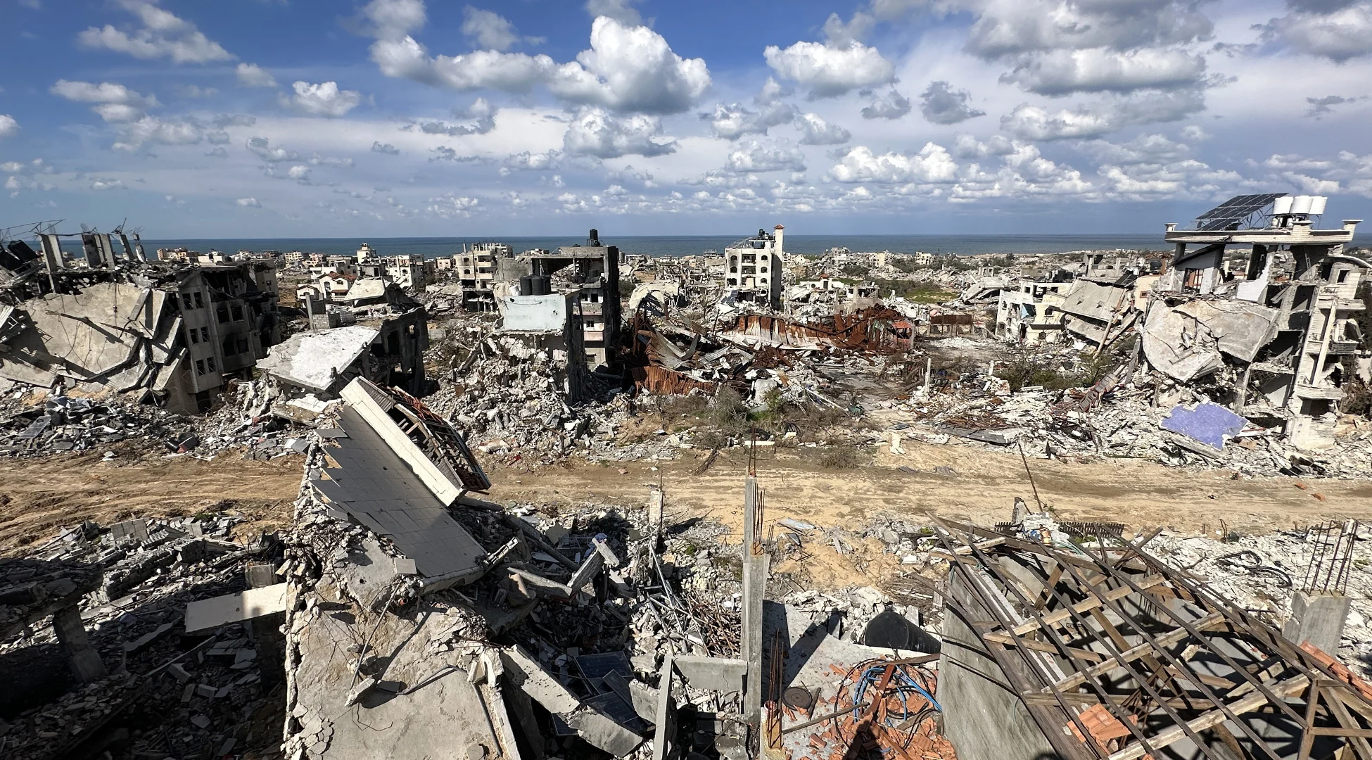 Biadab, Israel Jatuhkan Lebih 85.000 Ton Bom di Gaza - Suara Palestina