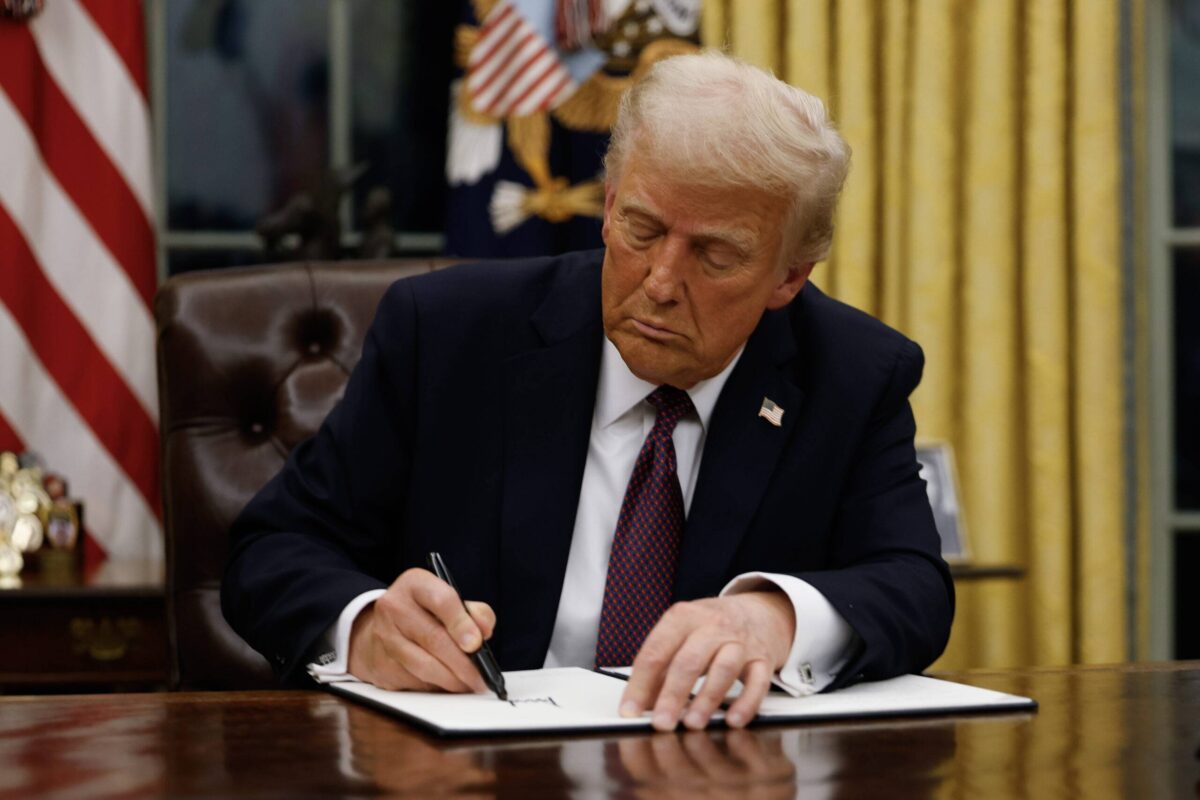 Donald Trump yang Abu-abu, Pembawa Harapan atau Penyulut Peperangan?