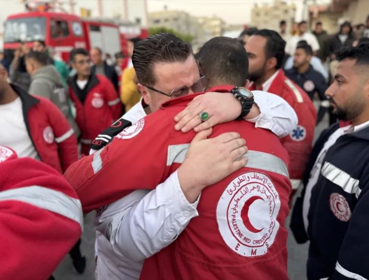Ditelanjangi dan Mata Ditutup, Paramedis Palestina Hilang Jejak Diculik Militer Israel