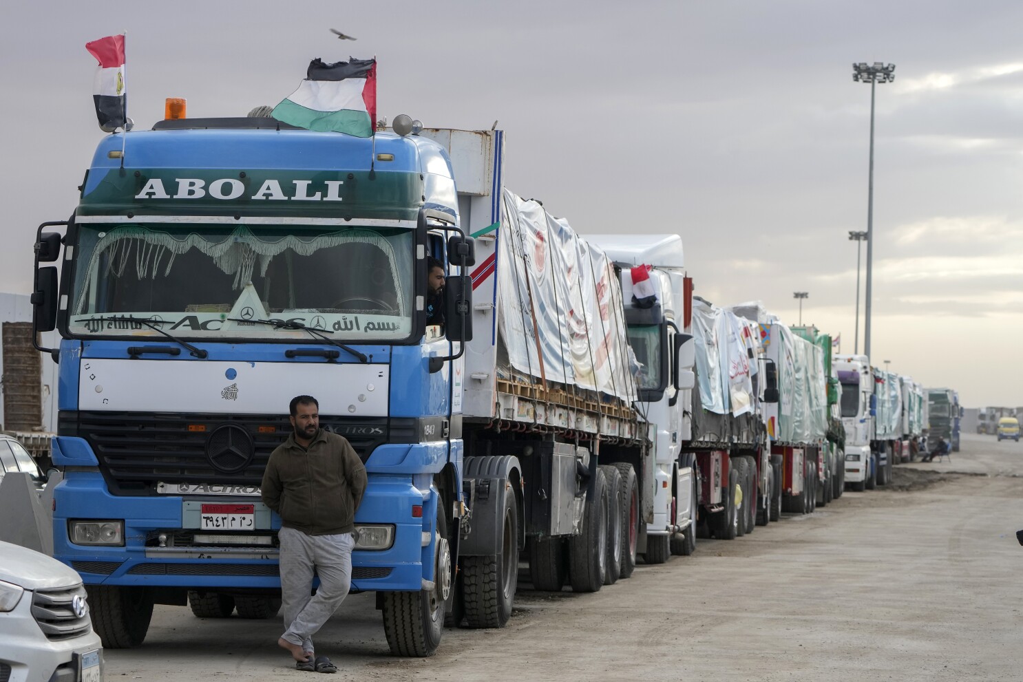 UNRWA: Israel Tutup Perbatasan, 3.000 Truk Bantuan Menunggu dan Siap Masuk ke Gaza