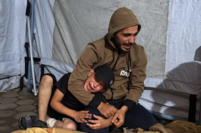 Israel Membunuh Setidaknya 28 Warga Palestina dalam Gelombang Serangan ‘Gencatan Senjata’ di Gaza