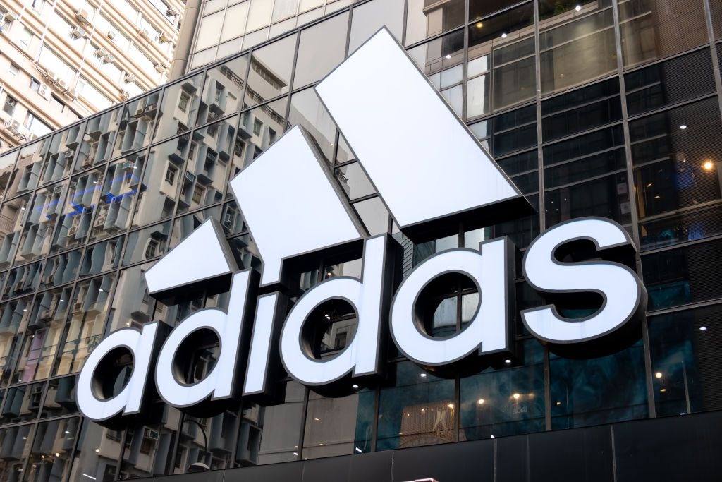 Gandeng Mantan Militer Israel untuk Kampanye Single Shoe Service, Adidas Hadapi Seruan Boikot Global