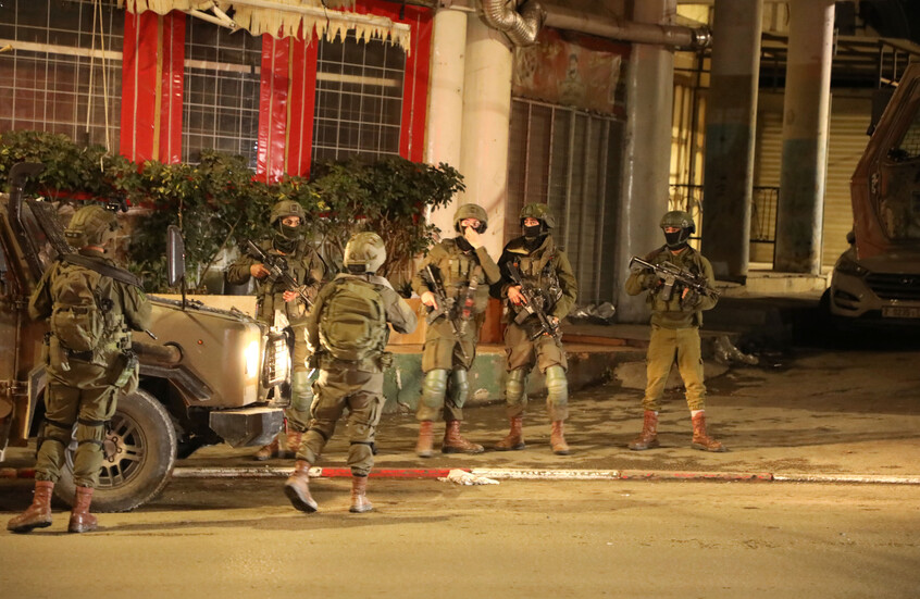 Israel Lancarkan Operasi Militer di Khalil, Rumah Warga Palestina Digerebek